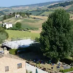 Il Vecchio Pioppo Fermo