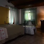 مزرعة للإقامة Il Vecchio Pioppo