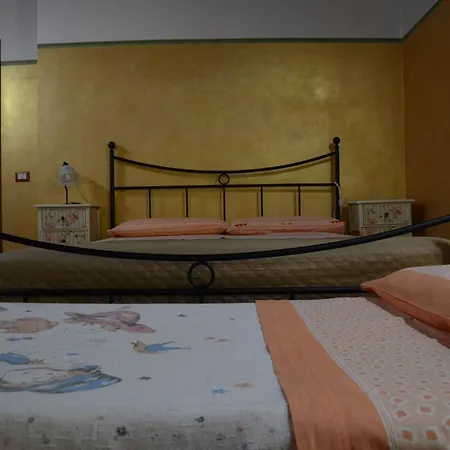 Il Vecchio Pioppo ファームステイ フェルモ