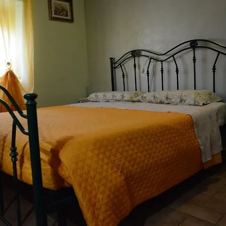 Κατάλυμα σε φάρμα Il Vecchio Pioppo *