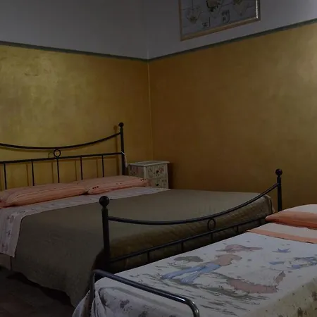 Κατάλυμα σε φάρμα Il Vecchio Pioppo Φέρμο